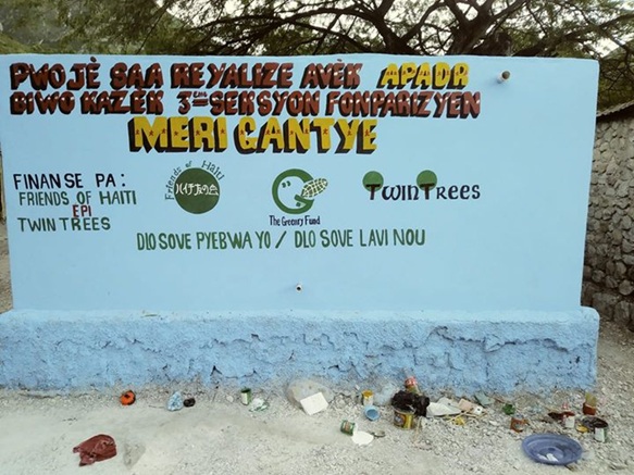 2018年にロッシュ村に設置した給水設備